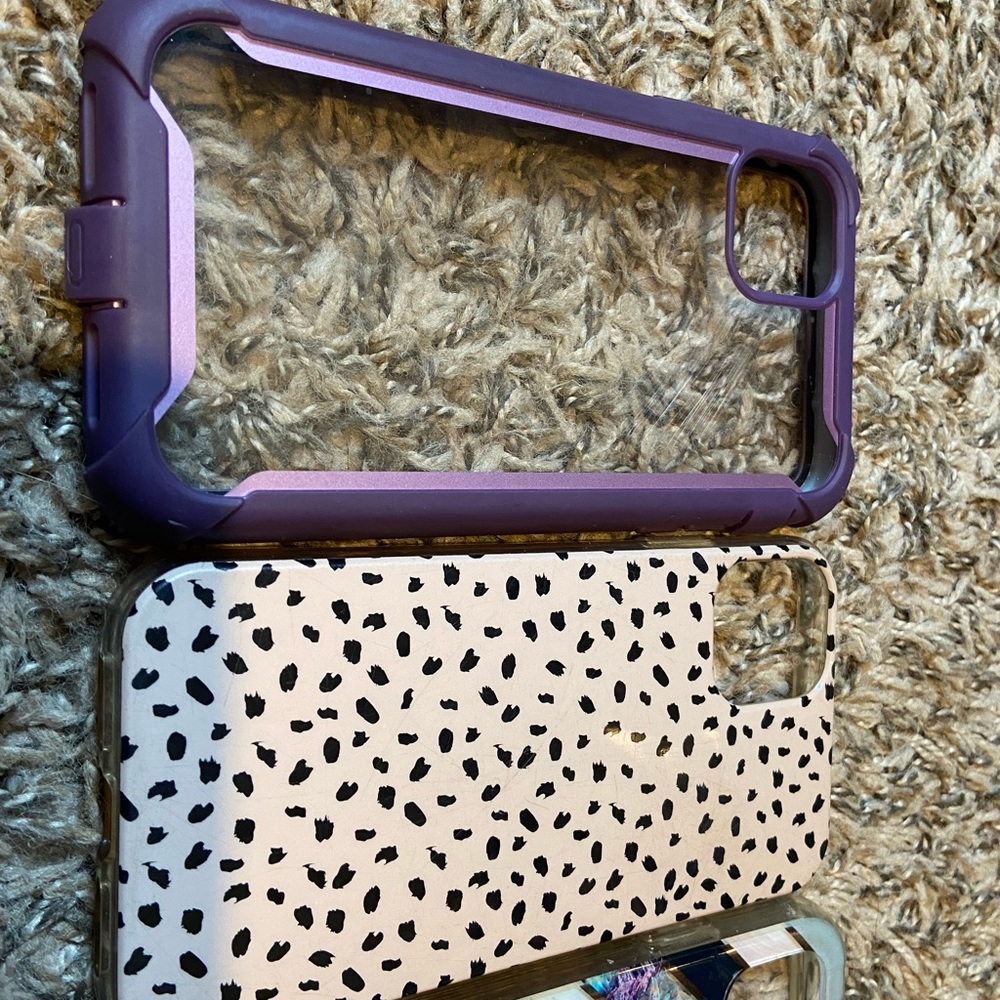 iPhone 11 cases - Picture 3 of 5